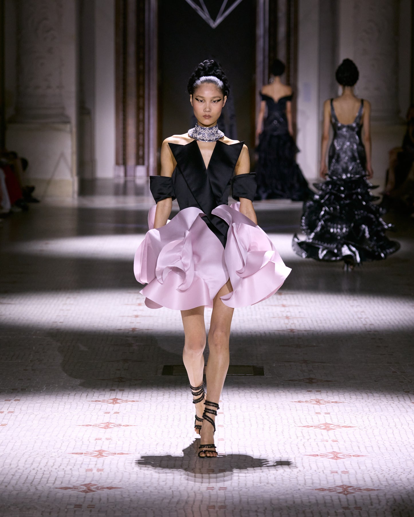 Look 14