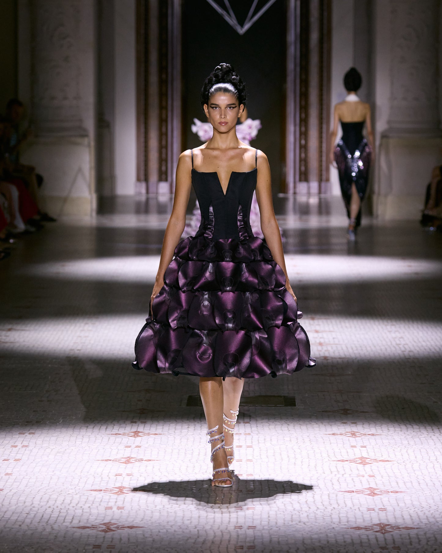 Look 18