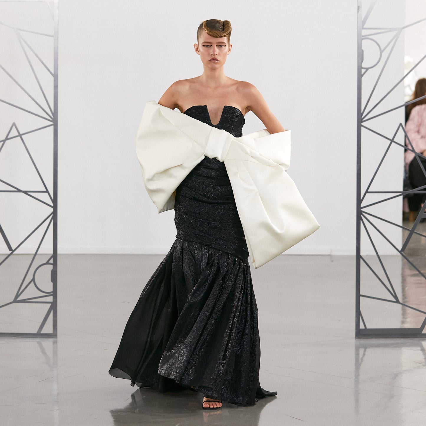 Look 5 ◊ Aniara