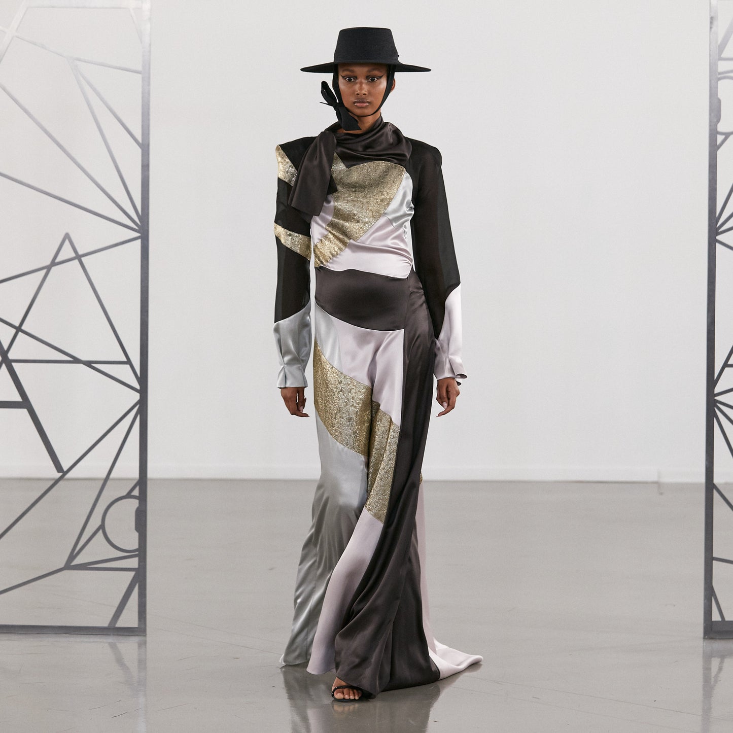 Look 20 ◊ Kiara