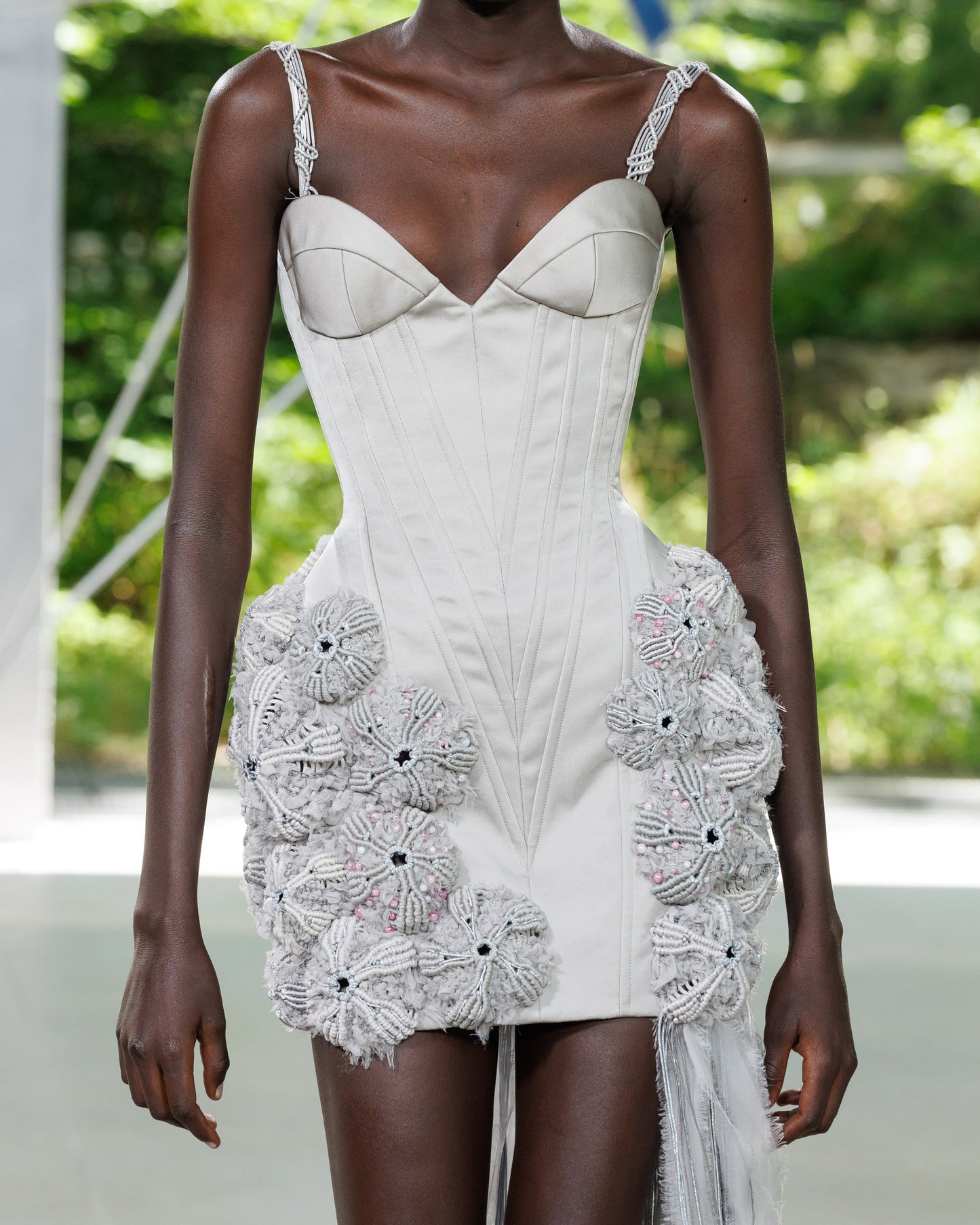 Look 10