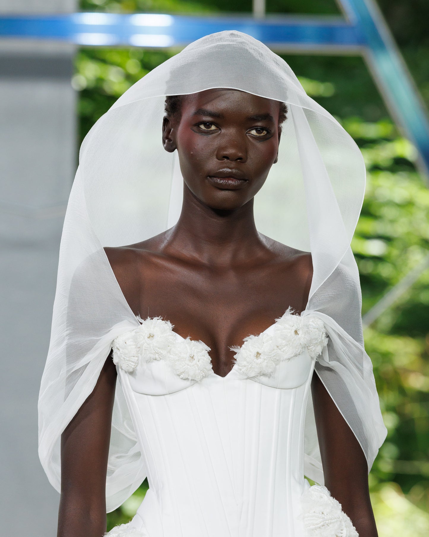 Look 12