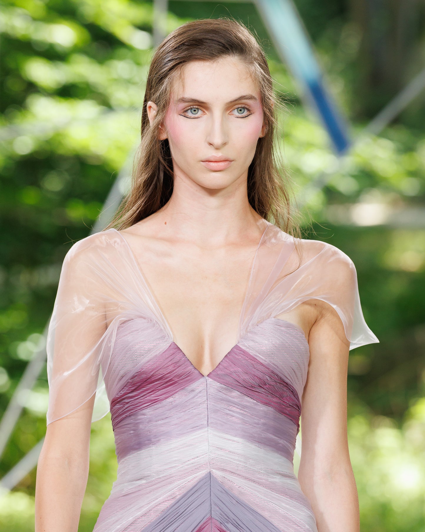 Look 18