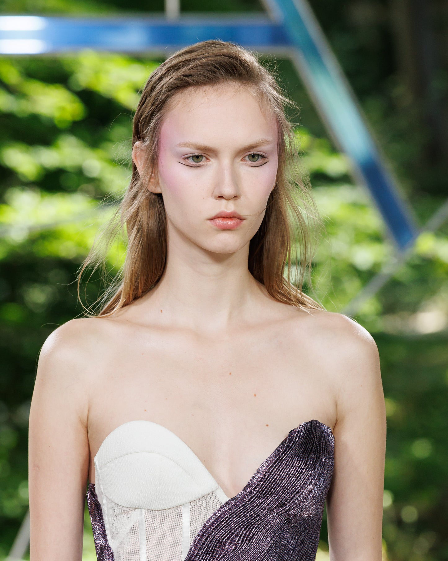 Look 24