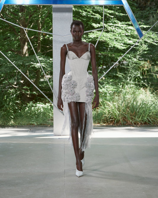 Look 10